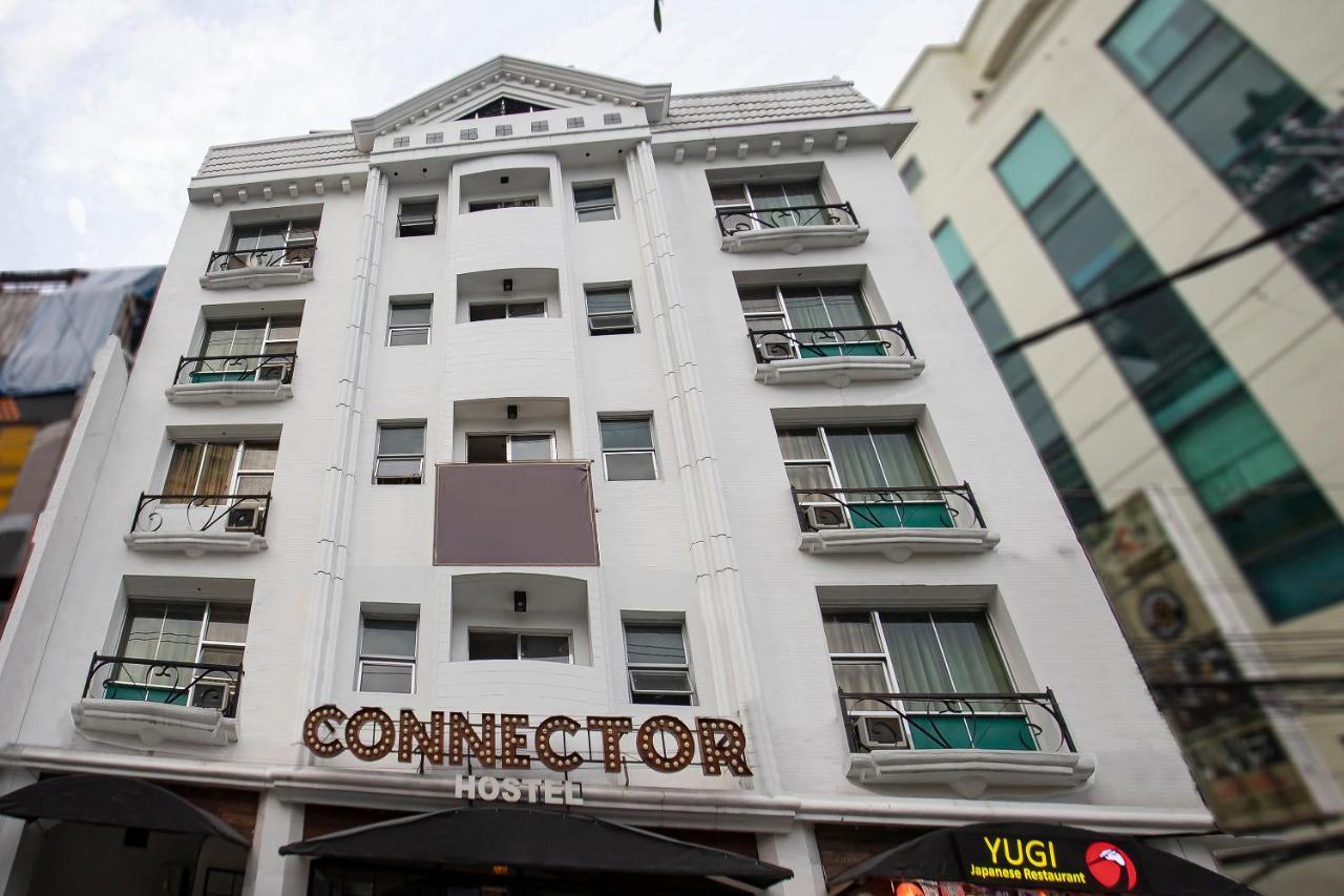 Oyo 821 Connector Hostel Makati City Екстериор снимка