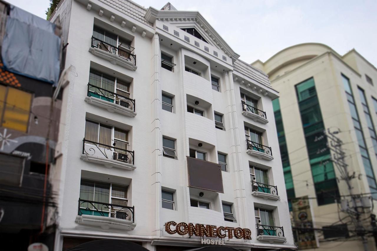 Oyo 821 Connector Hostel Makati City Екстериор снимка