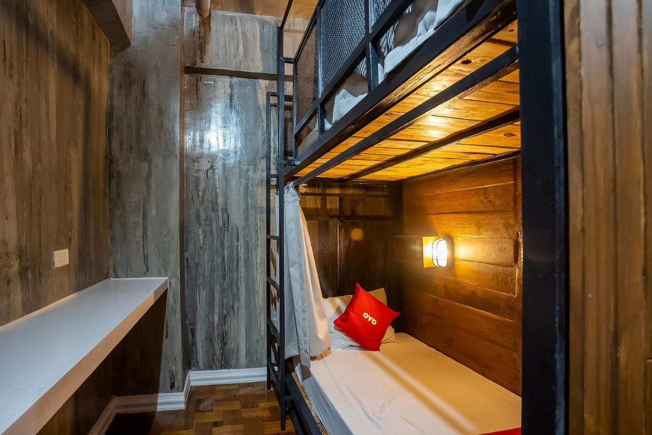 Oyo 821 Connector Hostel Makati City Екстериор снимка