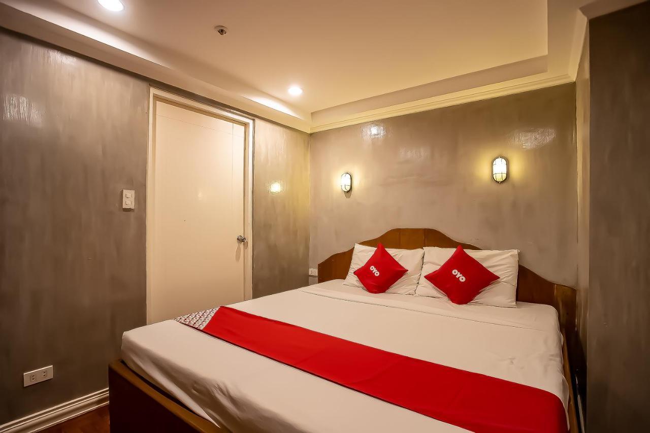 Oyo 821 Connector Hostel Makati City Екстериор снимка