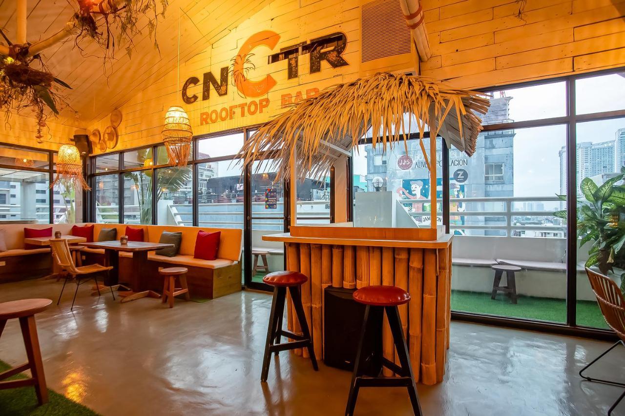 Oyo 821 Connector Hostel Makati City Екстериор снимка