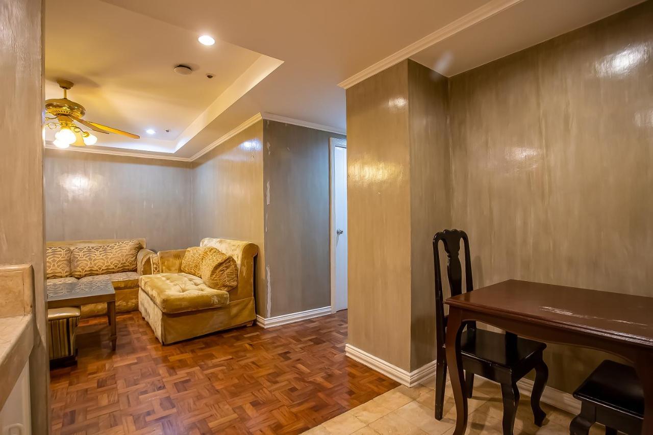 Oyo 821 Connector Hostel Makati City Екстериор снимка